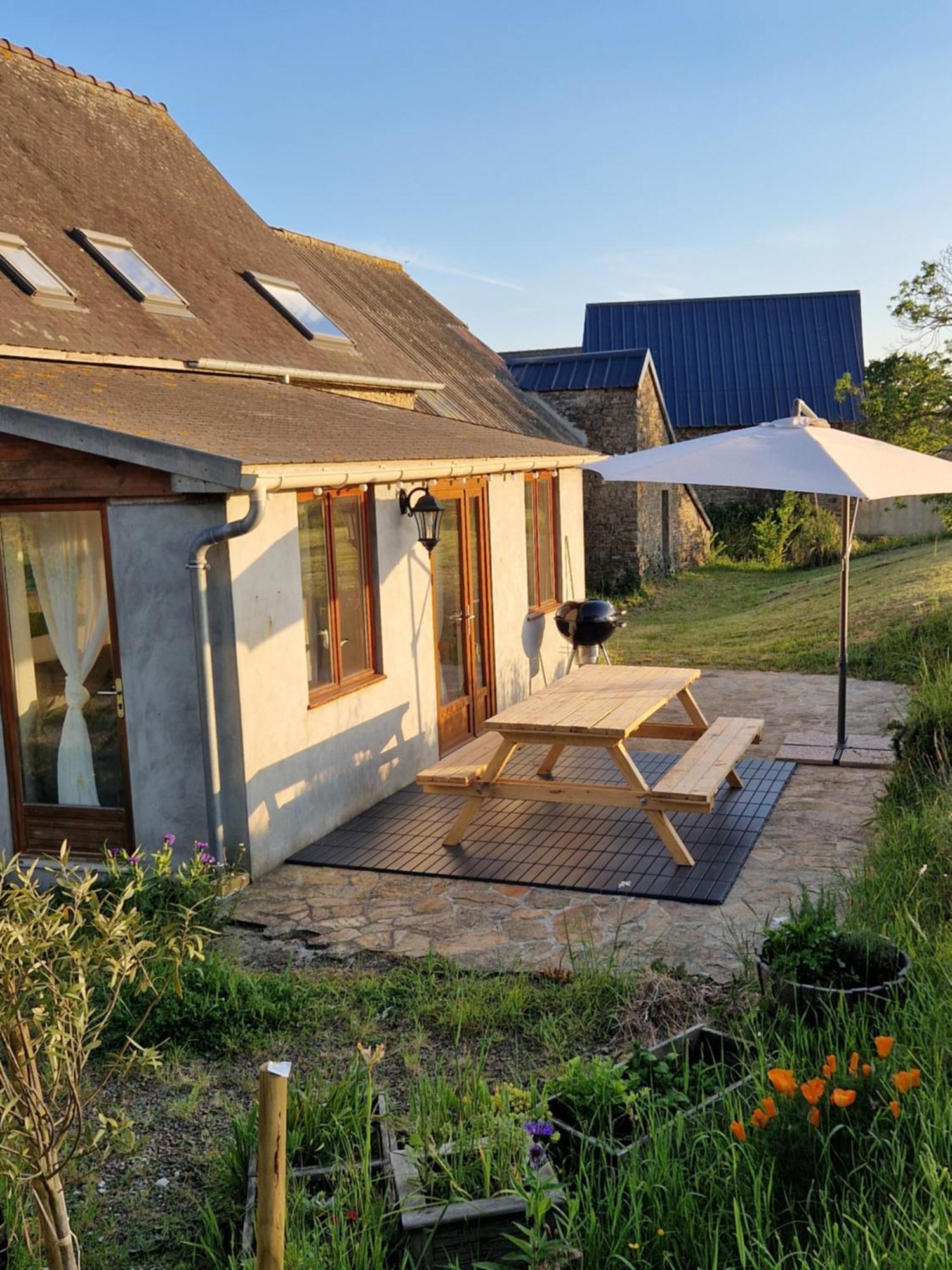 Maison Precey Exterior photo