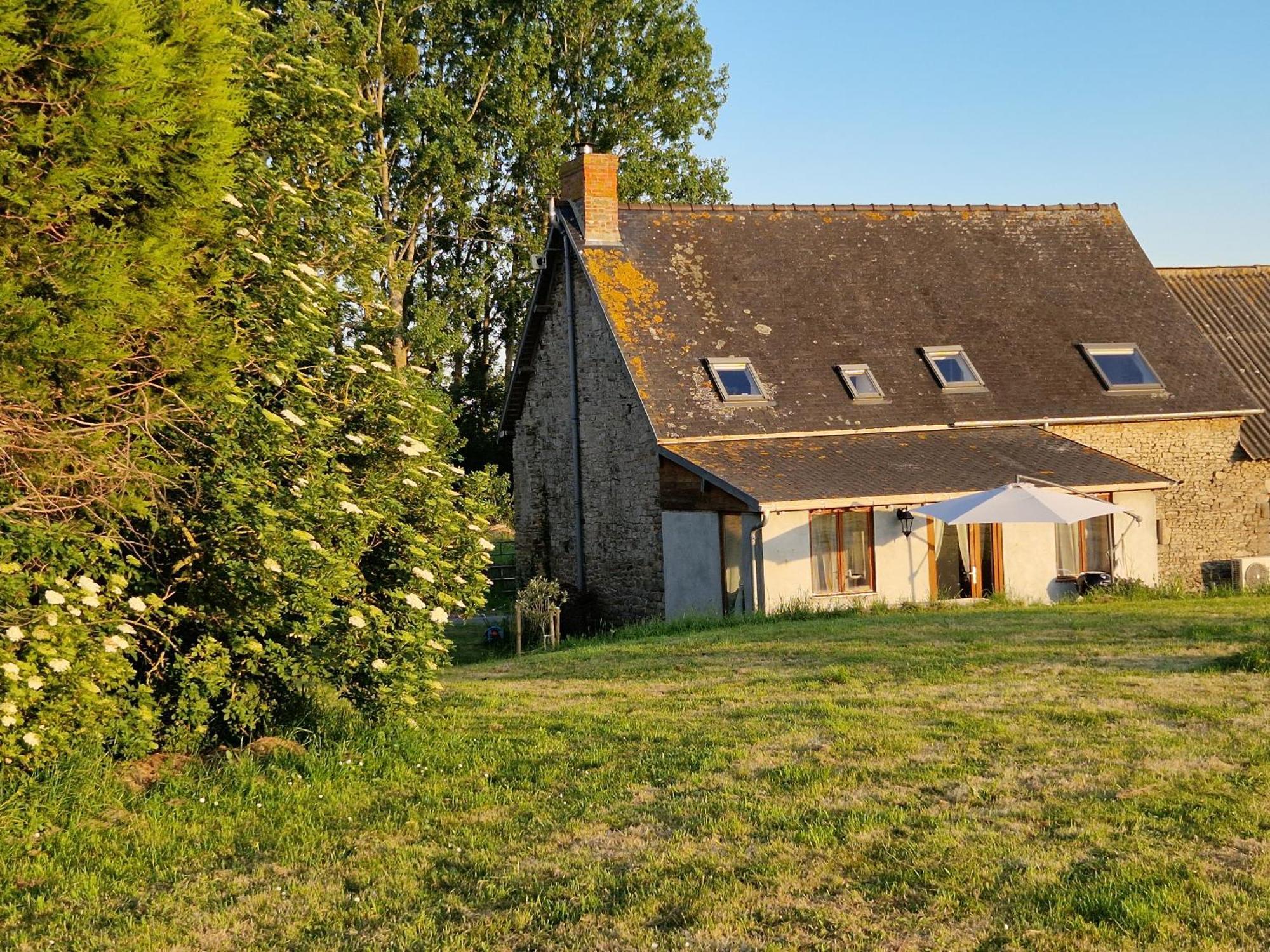 Maison Precey Exterior photo